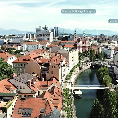 Romantic Jump Overlooking River, Free Parking Apartman Ljubljana