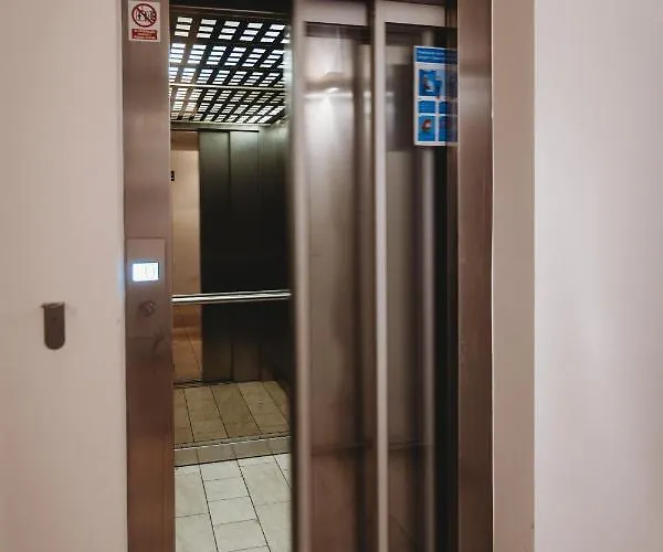 Appartement Romantic Jump Overlooking River, Free Parking