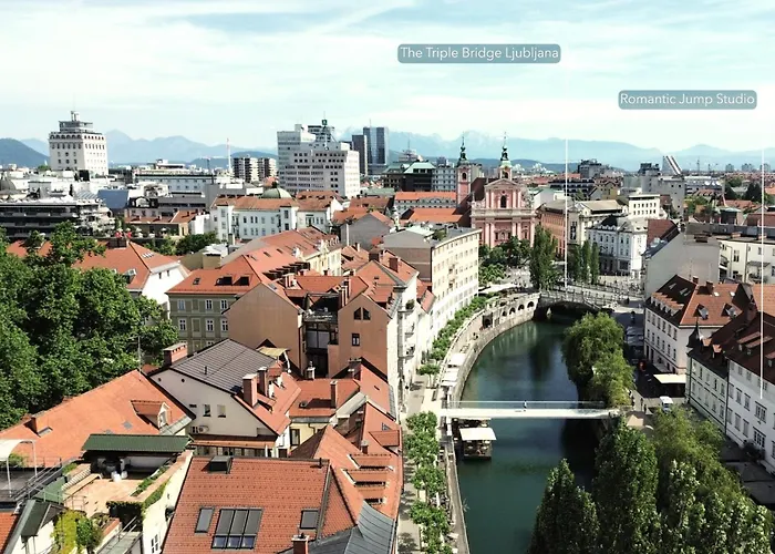 Romantic Jump Overlooking River, Free Parking Appartement Ljubljana